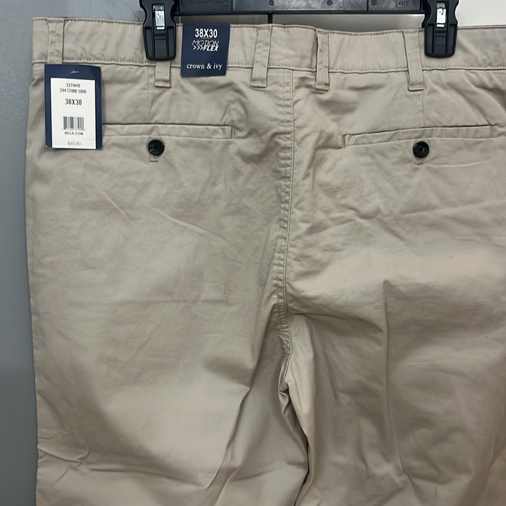 NWT! Crown & Ivy MOTION FLEX khaki pants 38X30 Men’s - Picture 6 of 16